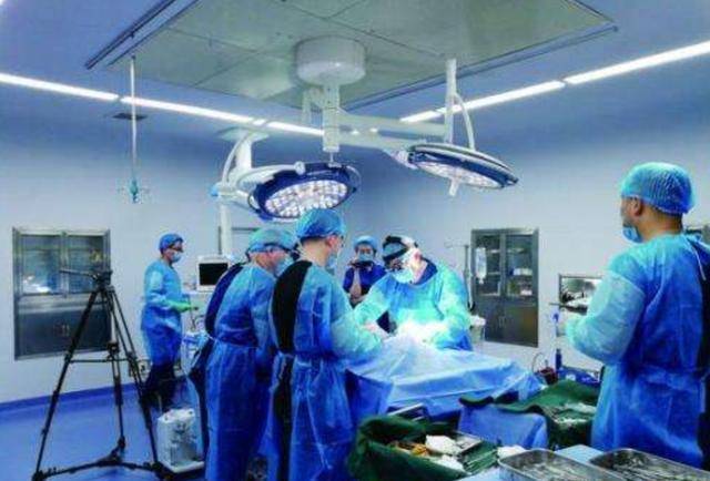 0年后“苏醒”和家人团聚结局如何？爱游戏app中国首位女冷冻人计划5
