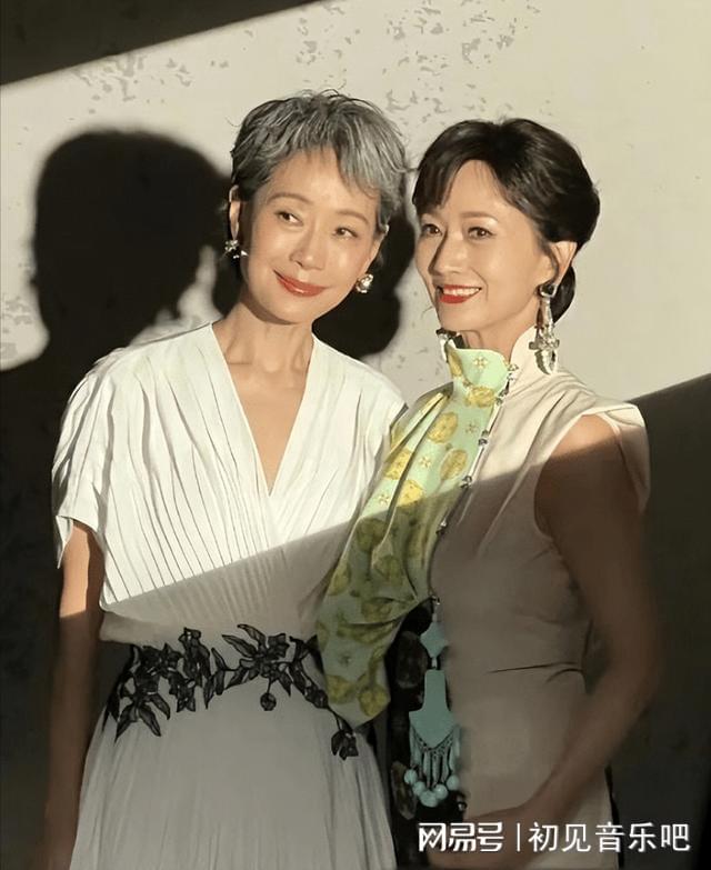 娘子许仙30年后撒糖竟藏惊天秘密爱游戏app手机版神仙售后！白(图4)