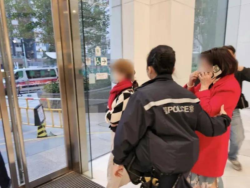 加坡元兑美元汇率创11年新高春节出去玩要注意什么？可以带烟酒吗？ayx爱游戏app四人去香港取款780亿涉嫌行驶虚假文书被捕！新(图5)